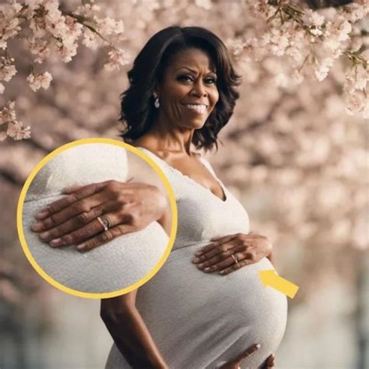 Capturing Moments: The Pregnancy Pictures Of Michelle Obama