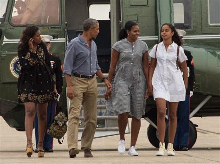 Capturing The Journey: Photos Of Michelle Obama While Pregnant