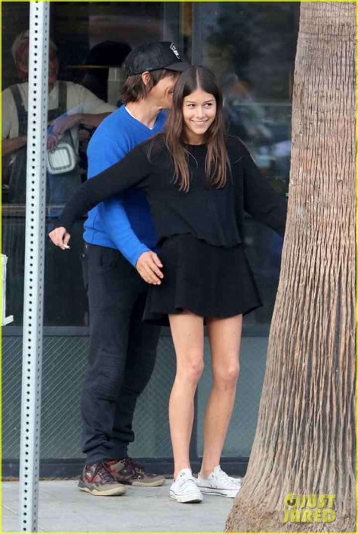 Exploring The Love Life Of Anthony Kiedis With Girlfriend: A Journey Through Romance