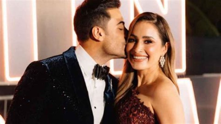 Famous Couple: Carlos Rivera And Cynthia Rodrguez