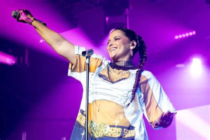 Nelly Furtado: A Deep Dive Into Her Height And More