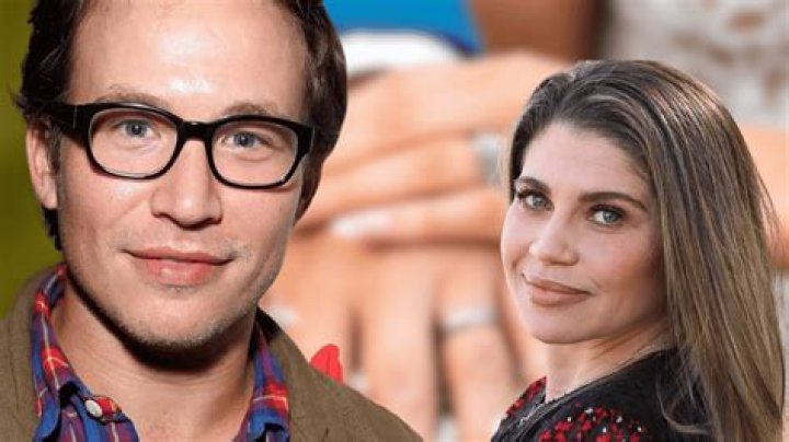 The Love Life Of Jonathan Taylor Thomas: Wife And Relationship Timeline
