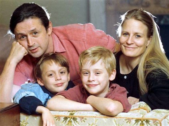 The Ultimate Guide To Linda Hunt's Family And Children