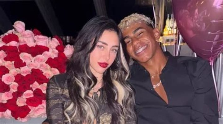 Unveiling Lamine Yamal: Does He Have A Sister?
